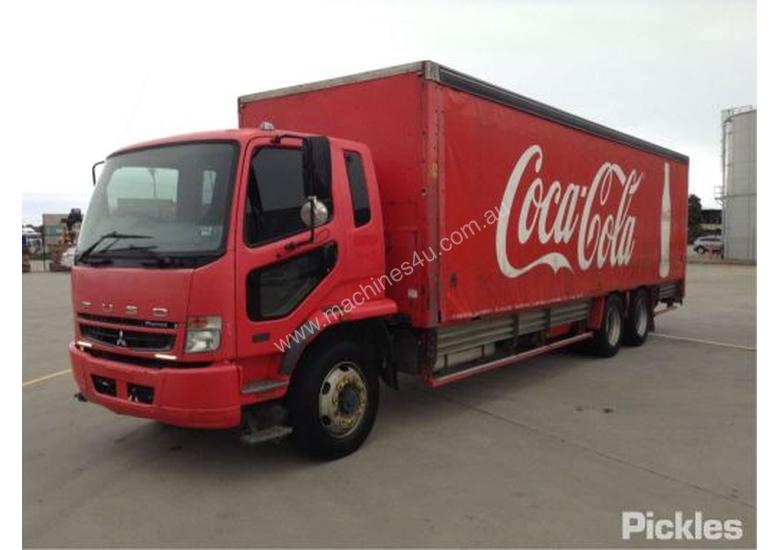 caption 2009 Mitsubishi Fuso Fighter 14 FN63