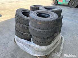 Assorted Tyres, Group Lot Various Size & Brands Item Is In A Used Condition, Unknown If Complete - picture1' - Click to enlarge