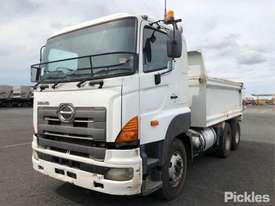 2005 Hino FS1E - picture2' - Click to enlarge