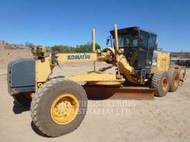 KOMATSU GD 655-3 Motor Graders - picture0' - Click to enlarge