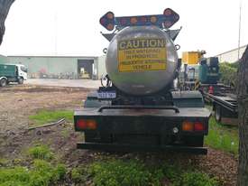 Water truck, 6000 litre stainless steel tank with baffles - picture0' - Click to enlarge