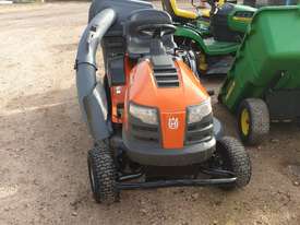 Husqvarna LTH2142DR Lawn Tractor - picture0' - Click to enlarge