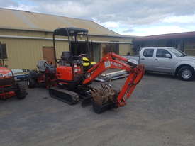 Kubota U17-3 2017  Very low hours - picture1' - Click to enlarge