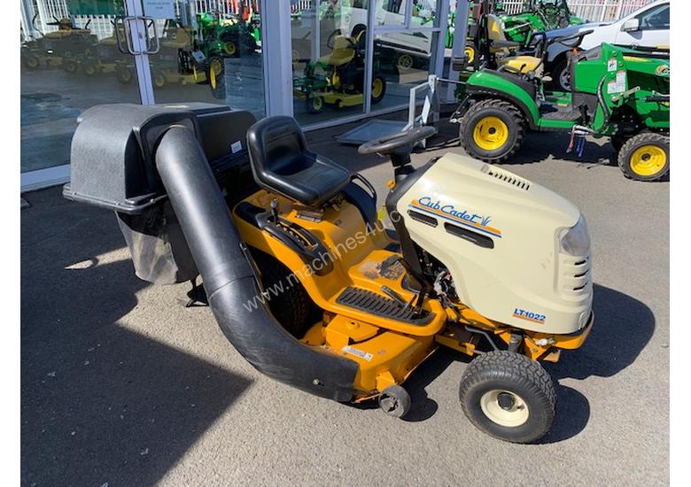 caption Cub Cadet Ride On Lawn Mower