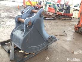 600mm Digging Bucket to suit 20 Tonne Excavator. - picture1' - Click to enlarge
