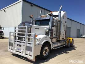 2010 Kenworth C508 - picture2' - Click to enlarge