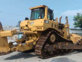 CAT D8R Straight Blade & Tilt - picture0' - Click to enlarge