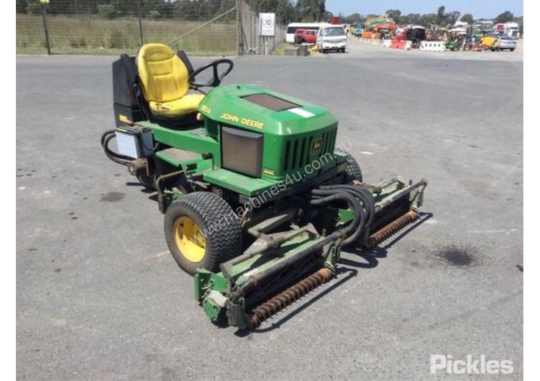 caption John Deere 2653A