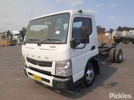 2013 Mitsubishi Canter 7/800 - picture2' - Click to enlarge