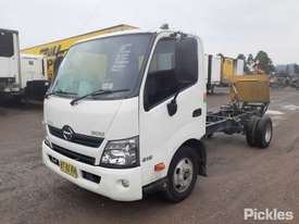 2012 Hino 300 616 - picture2' - Click to enlarge