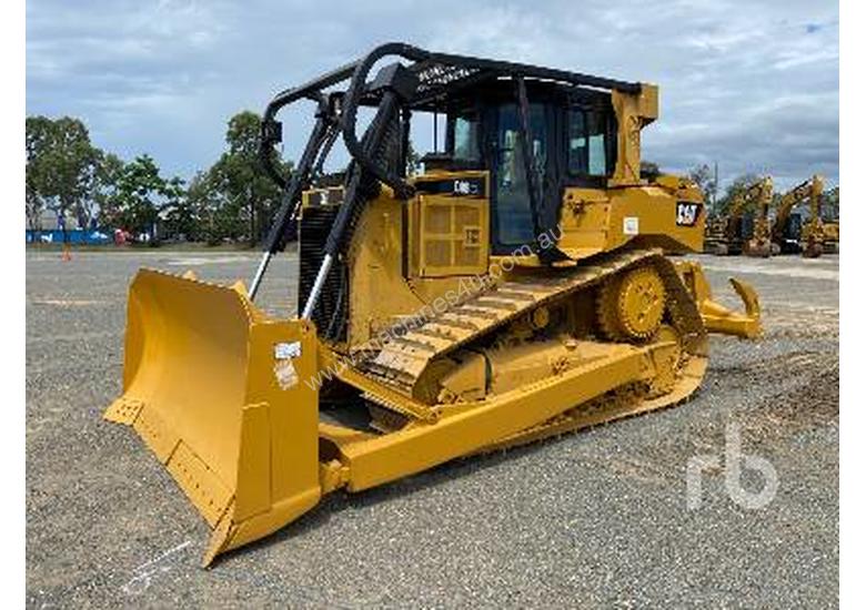 caption CATERPILLAR D6R Crawler Tractor