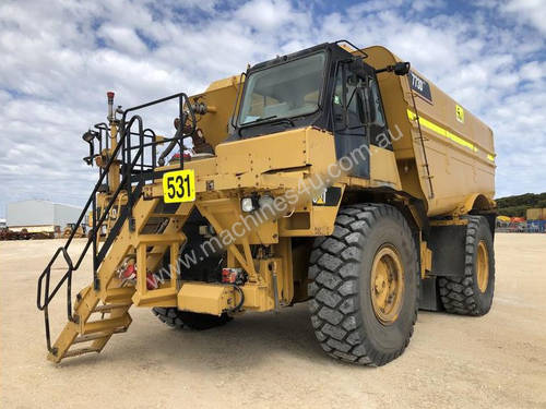 Caterpillar 775D Water Truck