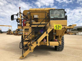 Caterpillar 775D Water Truck - picture0' - Click to enlarge