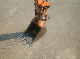 Hitachi ZX30U Rubber Tracks - picture2' - Click to enlarge