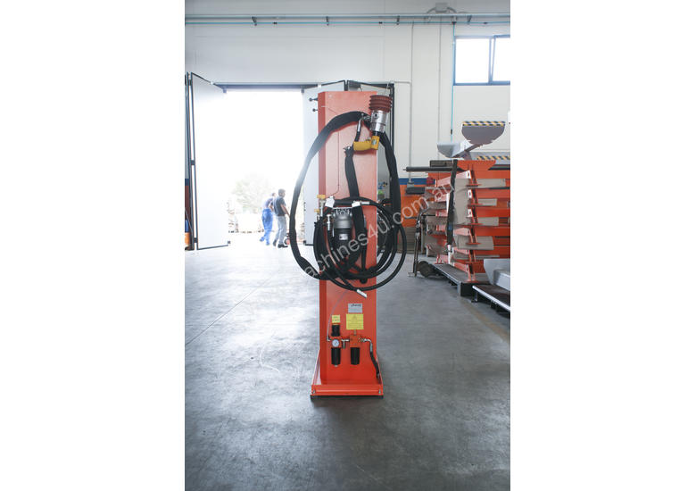 caption Scrap Car Fuel Recovery and Drainage