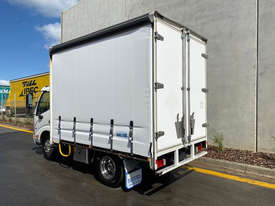 Hino 616 - 300 Series Curtainsider Truck - picture2' - Click to enlarge