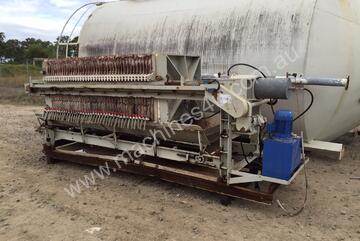 M&Q EQUIPMENT - 1000 x 1000 x 39 PLATE FILTER PRESS