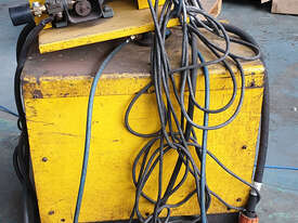 WIA MIG Welder 270 Amp Weldmatic Fabricator CPP33 - picture2' - Click to enlarge