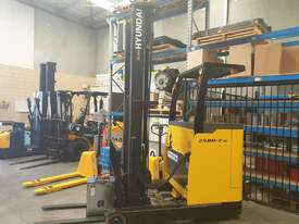 HYUNDAI used 25BR-7 AC forklift for sale - picture0' - Click to enlarge