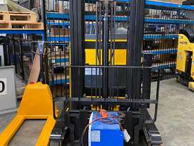 HYUNDAI used 25BR-7 AC forklift for sale - picture0' - Click to enlarge