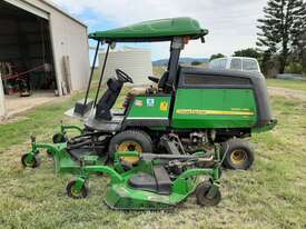 John Deere Wide Area Mower WAM - picture2' - Click to enlarge