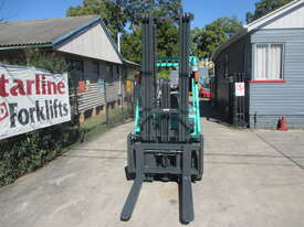 Mitsubishi Grendia 2.5ton Repainted Used Forklift #1559 - picture1' - Click to enlarge