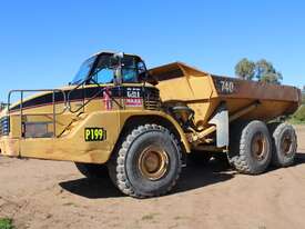 Caterpillar 740 Dump Truck - picture0' - Click to enlarge