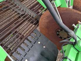 2 Row Bunker Potato Harvester - picture0' - Click to enlarge