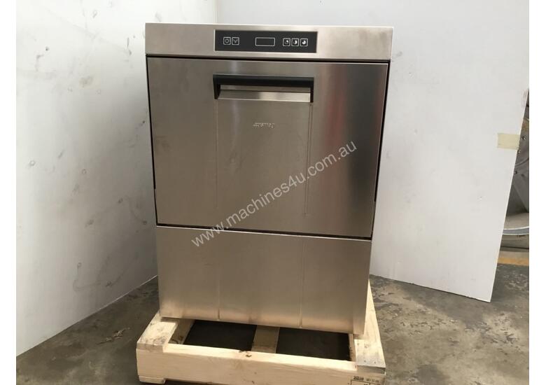 Used smeg NEVER USED SMEG COMMERCIAL UNDER BENCH DISHWASHER Commercial Dishwashers in , Listed