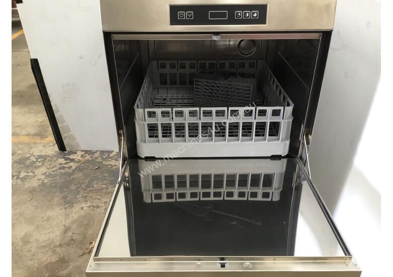 Used smeg NEVER USED SMEG COMMERCIAL UNDER BENCH DISHWASHER Commercial Dishwashers in , Listed