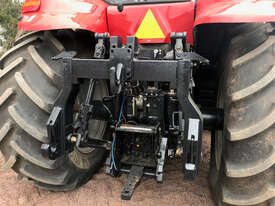 CASE IH Magnum 260 FWA/4WD Tractor - picture2' - Click to enlarge