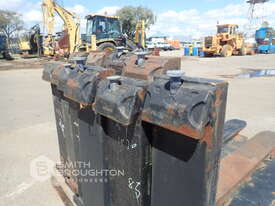 10 X ASSORTED FORKLIFT TYNES - picture1' - Click to enlarge