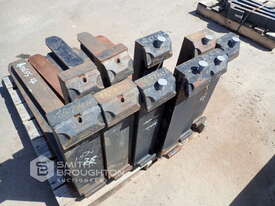 10 X ASSORTED FORKLIFT TYNES - picture2' - Click to enlarge