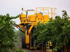 H-Series B152 Tractor Tow Grape Harvester - picture0' - Click to enlarge