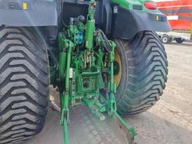 John Deere 6105R - picture0' - Click to enlarge