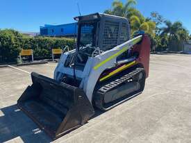 Takeuchi TL150 Tracked Skid Steer - picture1' - Click to enlarge