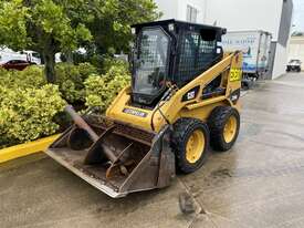 2010 CAT 226B3 Skid Steer Loader - picture0' - Click to enlarge