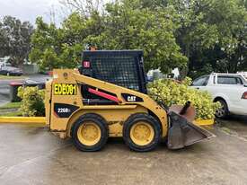 2010 CAT 226B3 Skid Steer Loader - picture1' - Click to enlarge