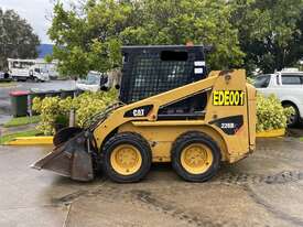 2010 CAT 226B3 Skid Steer Loader - picture2' - Click to enlarge