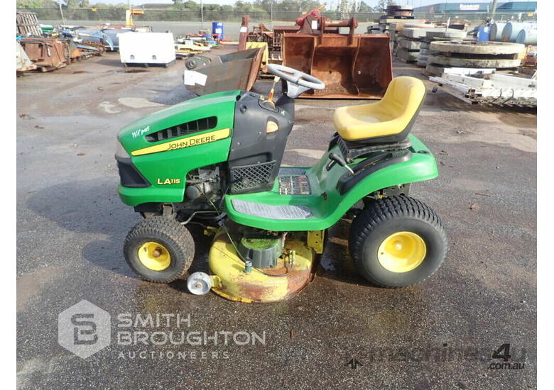 John deere discount la115 lawn mower