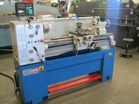 Taiwanese 1 metre Geared Head Lathe with DRO - picture0' - Click to enlarge