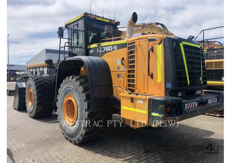 caption HYUNDAI CONSTRUCTION EQUIPMENT HL780-9 Wheel Loaders integrated Toolcarriers