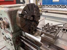 Used Gurutzpe Lathe 600 x 3000mm - picture2' - Click to enlarge