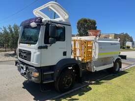 Truck Water Truck Man TGM18-340 2011 340HP SN1190 1HLH941 - picture0' - Click to enlarge