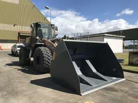 Wheel Loader High Dump Buckets - picture1' - Click to enlarge
