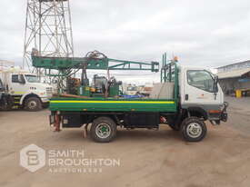 2007 MITSUBISHI CANTER 500/600 4X4 TRUCK & TRAY MOUNTED JACRO 200 DRILLING RIG - picture0' - Click to enlarge