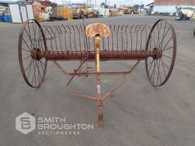 VINTAGE HORSE DRAWN HAY RAKE - picture0' - Click to enlarge