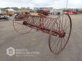 VINTAGE HORSE DRAWN HAY RAKE - picture1' - Click to enlarge