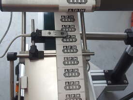 Horizontal labelling machine - picture1' - Click to enlarge