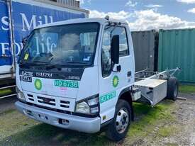 Isuzu NPR - picture2' - Click to enlarge